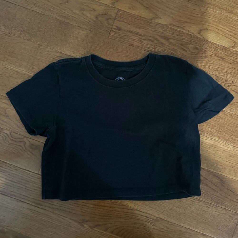 Urban Outfitters Black Cropped Tee